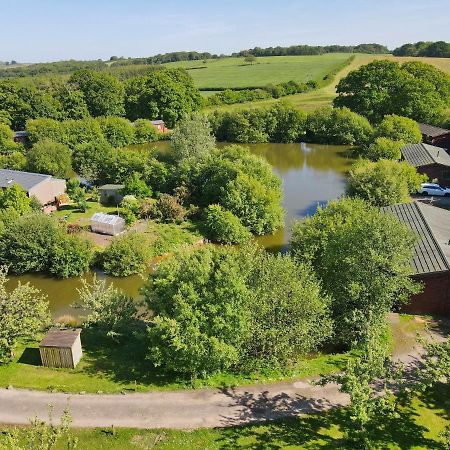 Braeburn Lodge Winkleigh Esterno foto