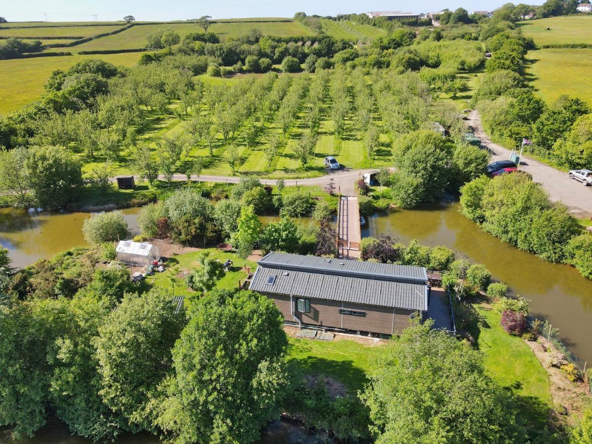 Braeburn Lodge Winkleigh Esterno foto