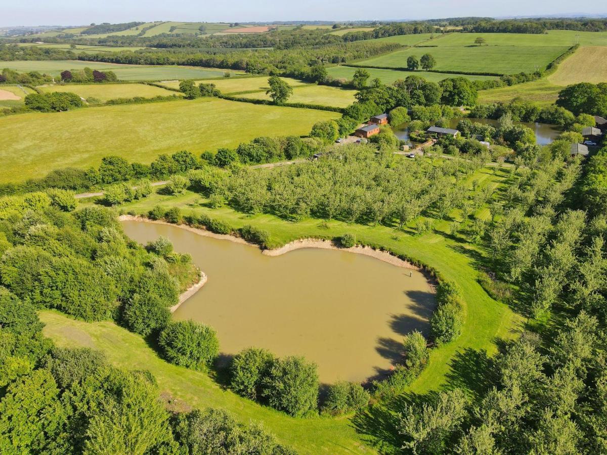 Braeburn Lodge Winkleigh Esterno foto